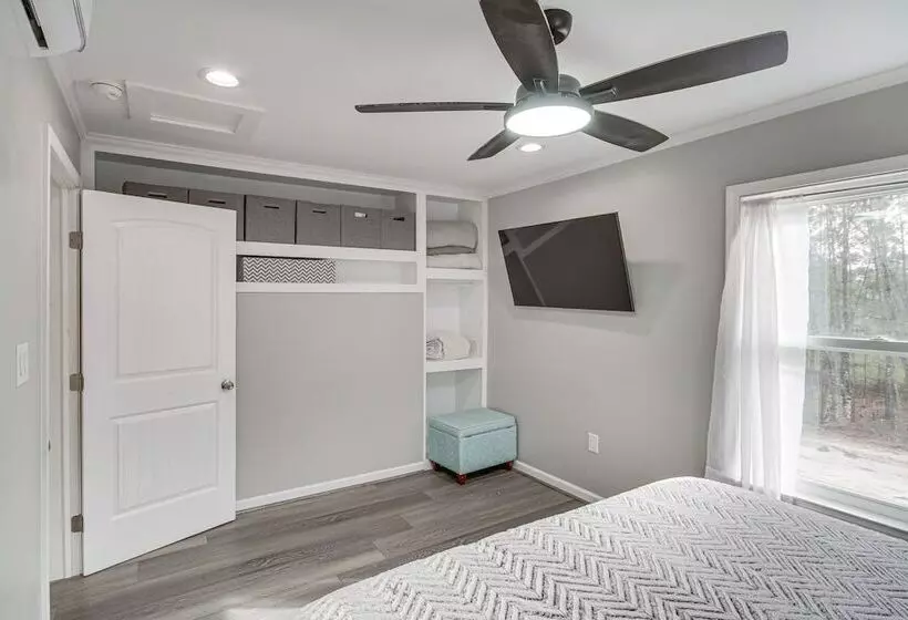 Bay St Louis Home W/ Private Dock + Kayaks!