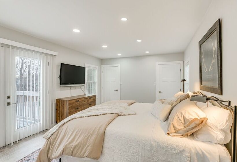 Bright & Modern Home: 2 Mi To Presque Isle Airport