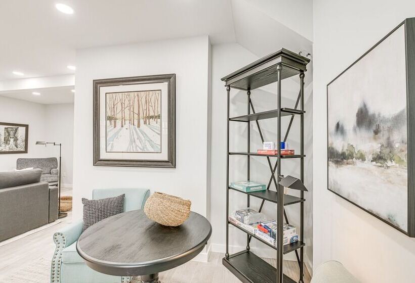 Bright & Modern Home: 2 Mi To Presque Isle Airport