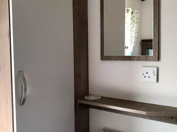 Captivating 2 Bed 2021 Caravan In Isle Of Wight