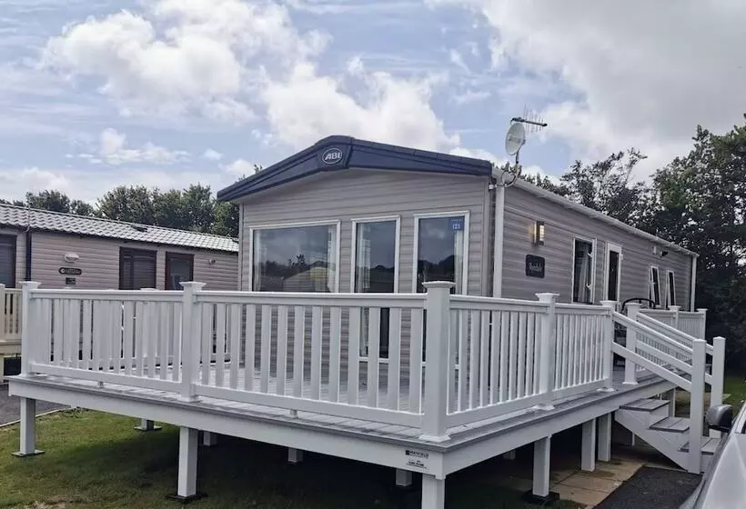 Captivating 2 Bed 2021 Caravan In Isle Of Wight