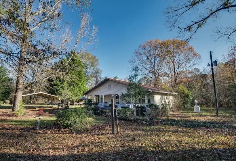 Charming Natchez Cottage W/ Sunroom!