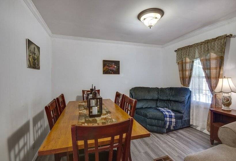 Charming Natchez Cottage W/ Sunroom!