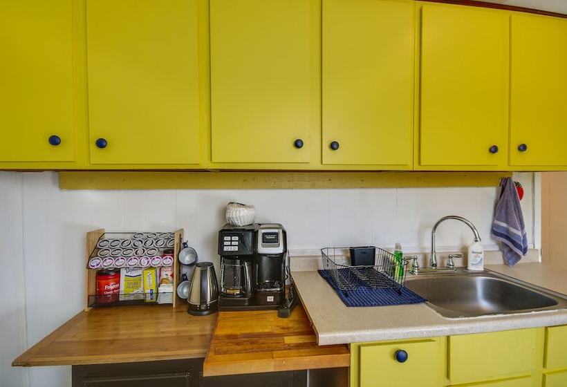 Charming Natchez Cottage W/ Sunroom!