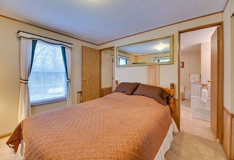 Cozy Lakemont Getaway, 11 Mi To Watkins Glen!