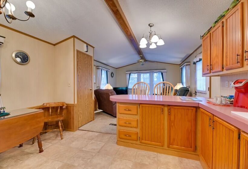 Cozy Lakemont Getaway, 11 Mi To Watkins Glen!