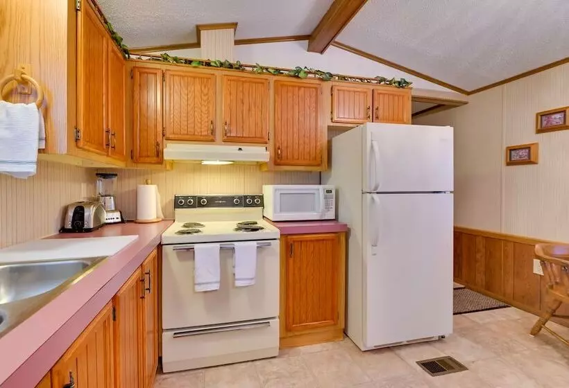 Cozy Lakemont Getaway, 11 Mi To Watkins Glen!