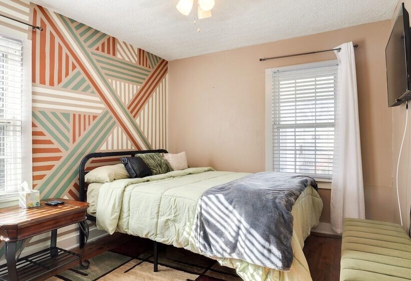 Cozy Shelbyville Home Near Hiking & Distilleries!