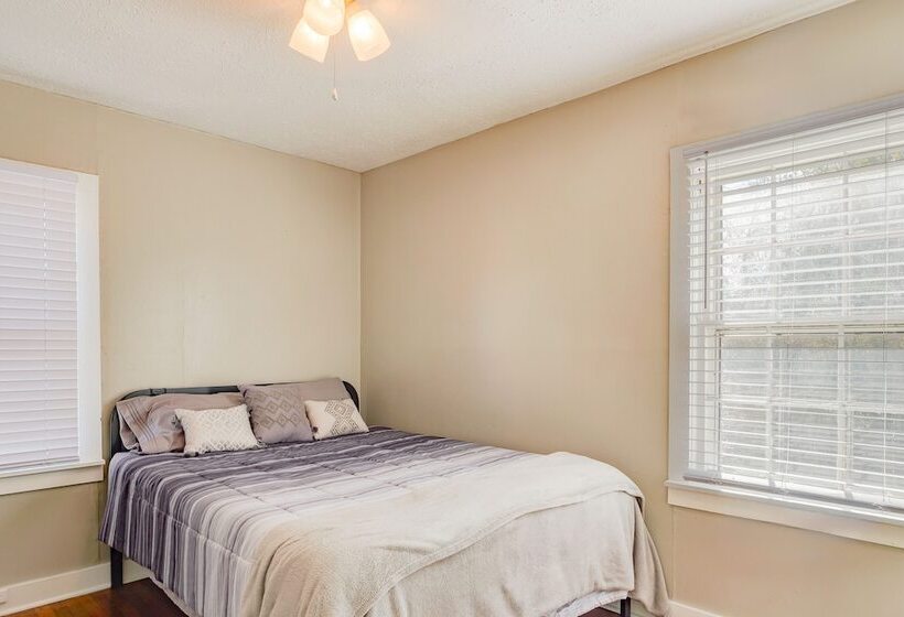 Cozy Shelbyville Home Near Hiking & Distilleries!