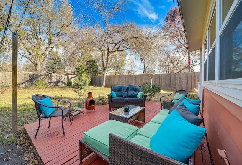 Cozy Tulsa Home W/ Deck ~ 4 Mi To Downtown!