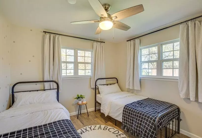 Game Room & Fire Pit: Family Friendly Aubrey Home