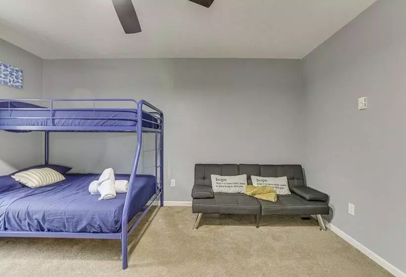 Family Friendly Poconos Home W/ Hot Tub!