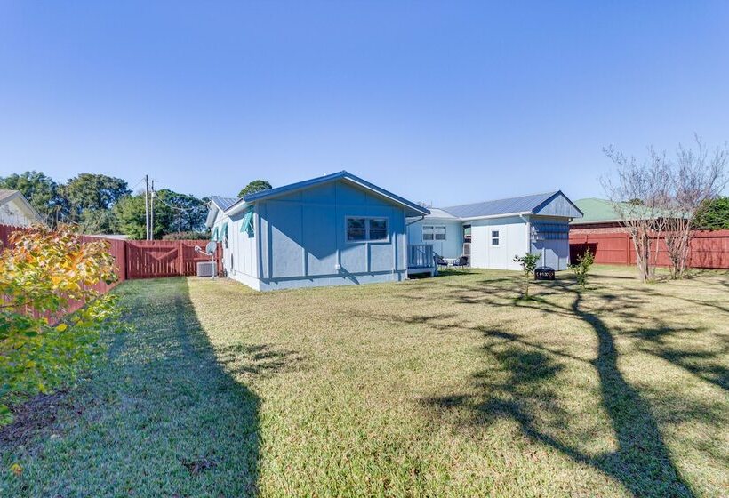 Fort Walton Beach Home ~ 1 Mi To Santa Rosa Sound!