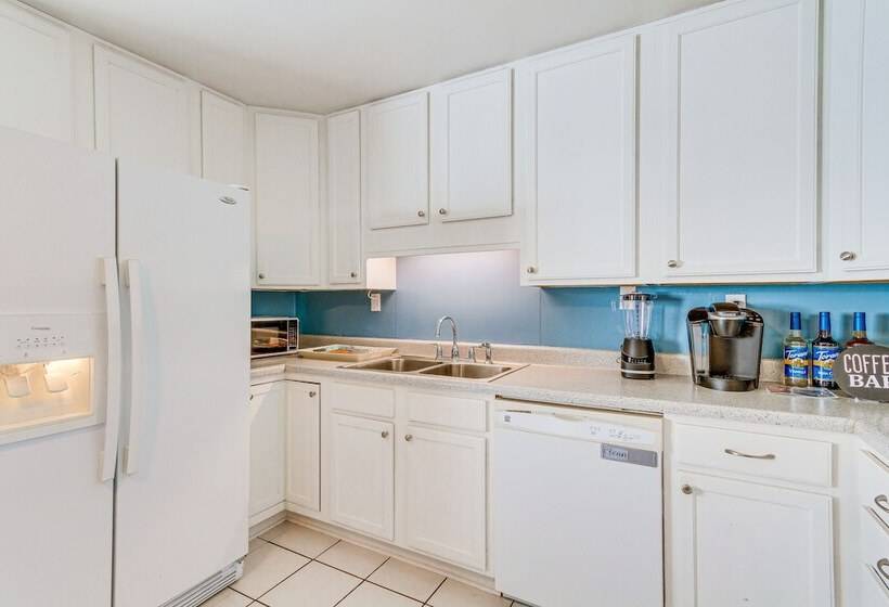 Fort Walton Beach Home ~ 1 Mi To Santa Rosa Sound!