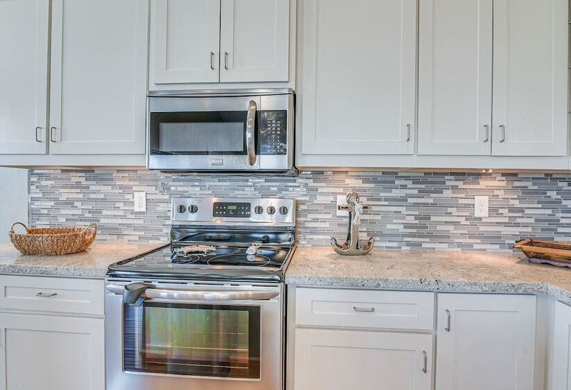 Gorgeous Galveston Bay Home W/ Private Pool!