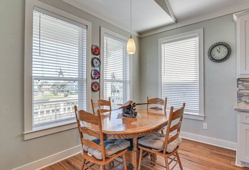 Gorgeous Galveston Bay Home W/ Private Pool!