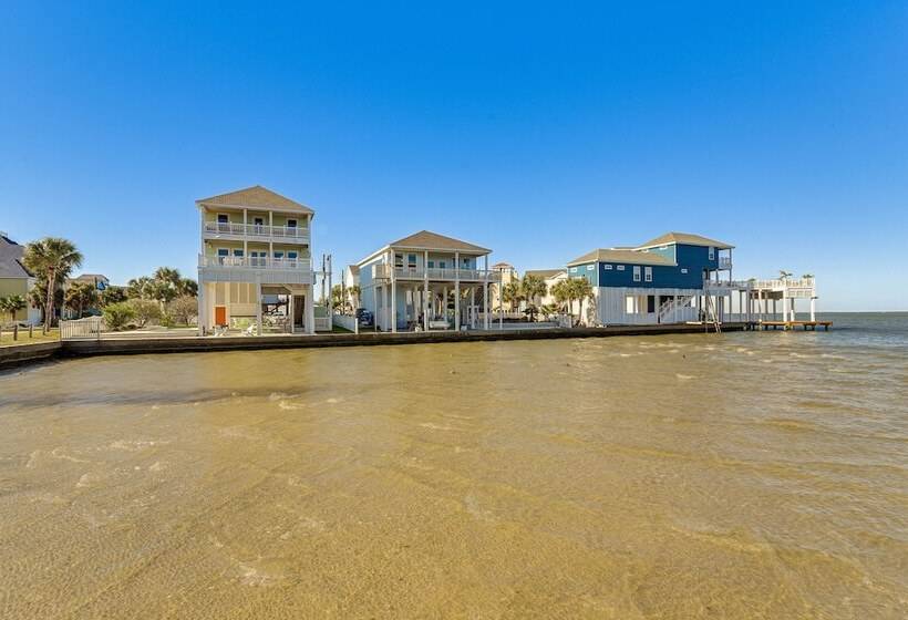 Gorgeous Galveston Bay Home W/ Private Pool!