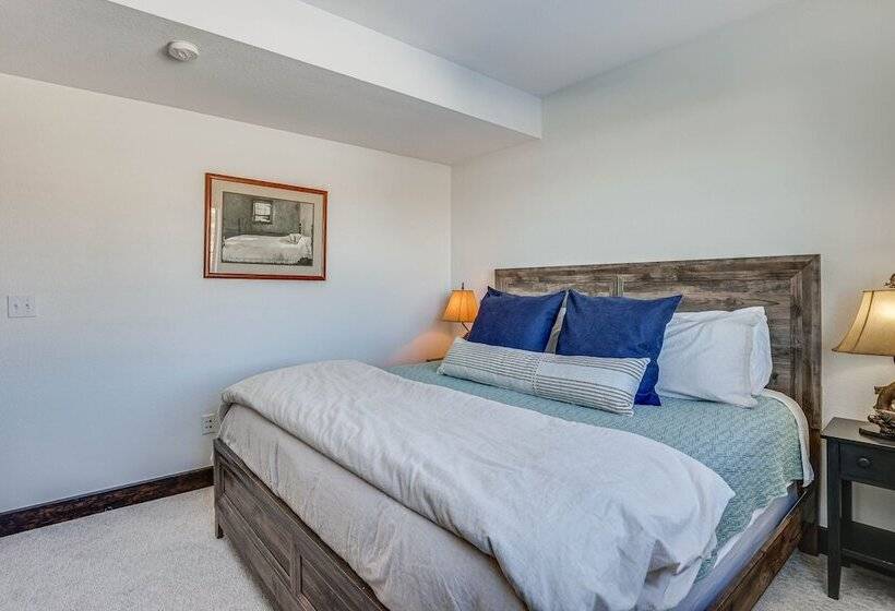 Half Mi To Skiing: Gorgeous Granby Ranch Home!