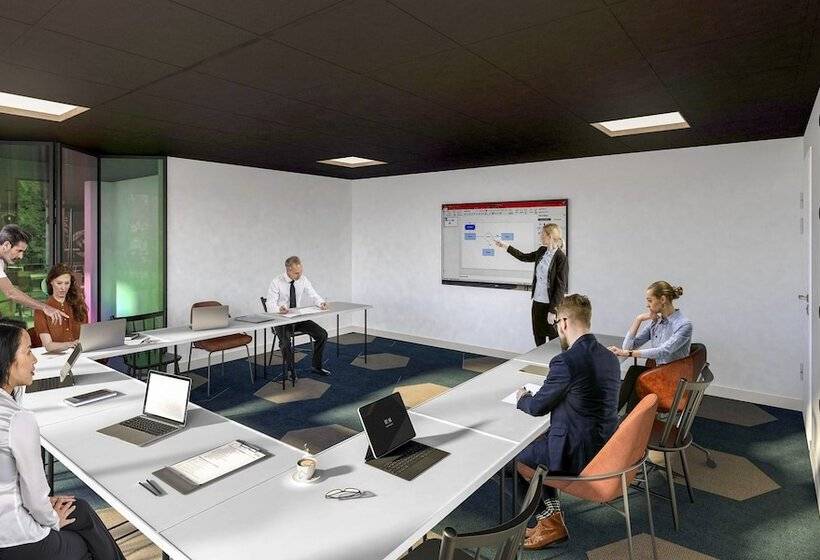 Greet Hotel Brest Aéroport