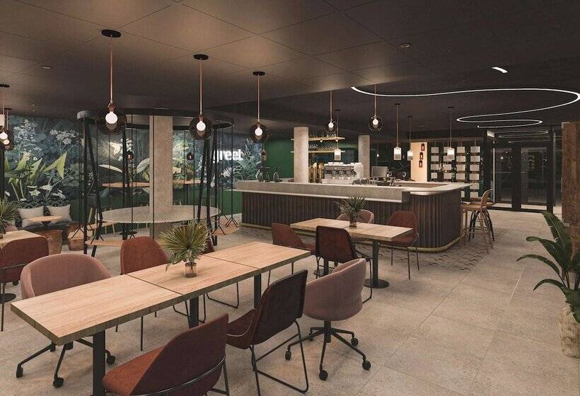 Greet Hotel Brest Aéroport