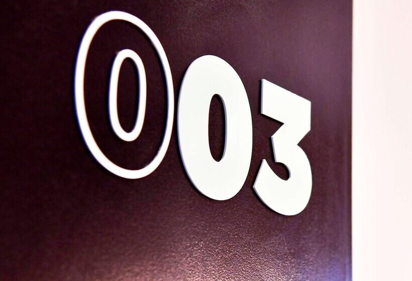 Greet Hotel Brest Aéroport