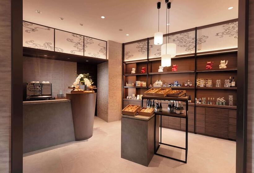 هتل Doubletree By Hilton Osaka Castle