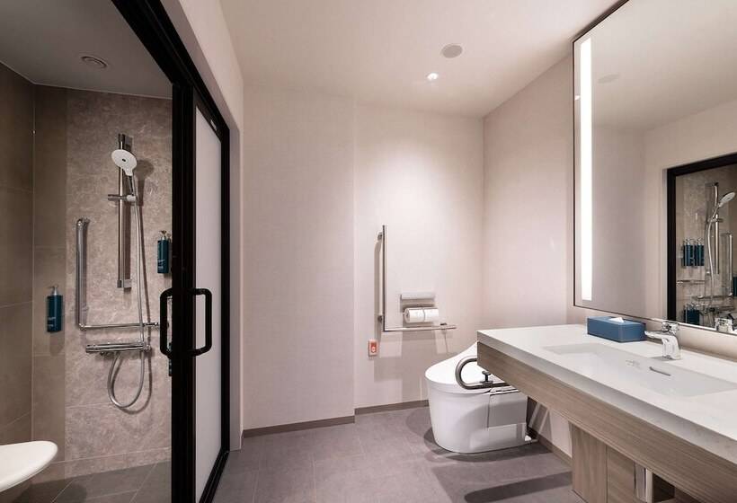 هتل Doubletree By Hilton Osaka Castle