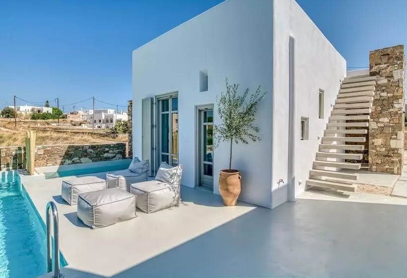 ホテル Lil Paros Luxury Suites