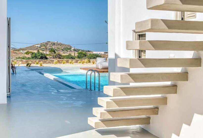 בית מלון כפרי Lil Paros Luxury Suites