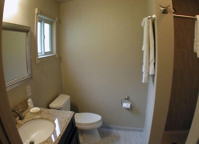 Отель Lucia Lodge