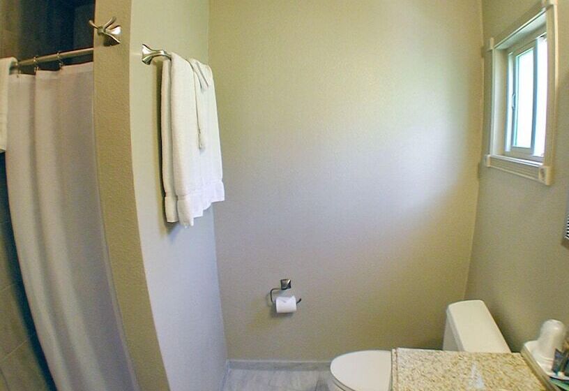 Отель Lucia Lodge