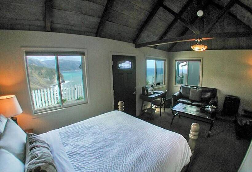 Отель Lucia Lodge