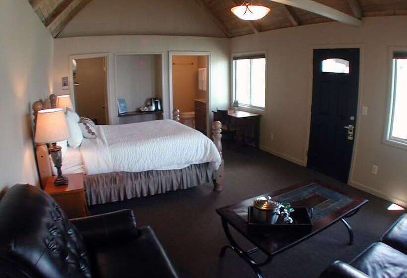 Отель Lucia Lodge