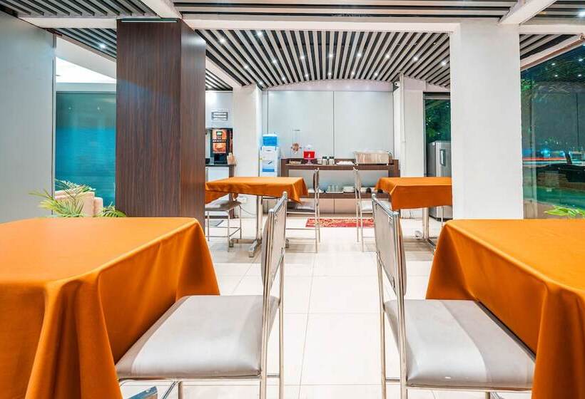 فندق Treebo Silver Apartment