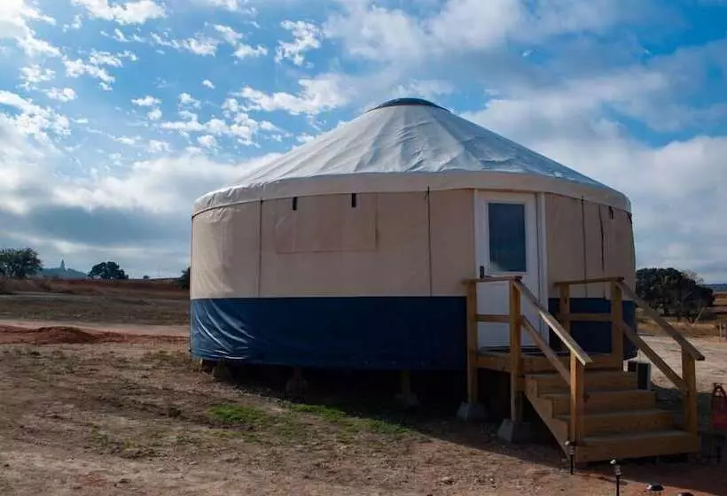 Johnny Yurts