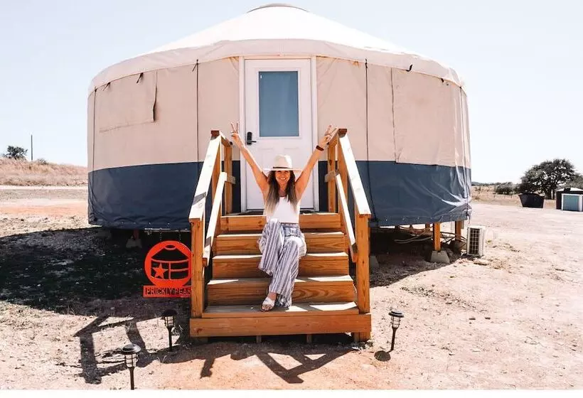 Johnny Yurts