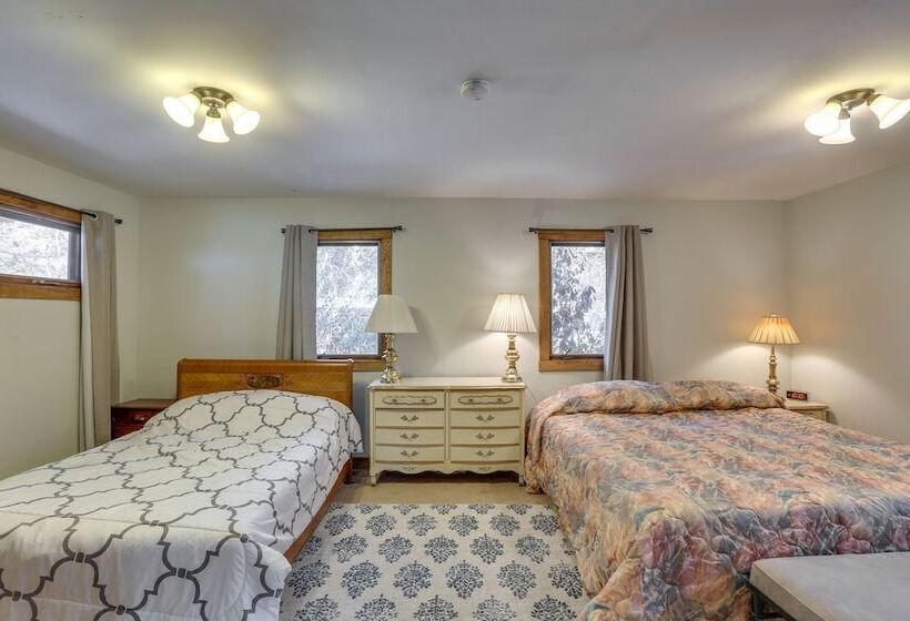 Lakewood Gem W/ Deck ~ 7 Mi To Downtown Denver