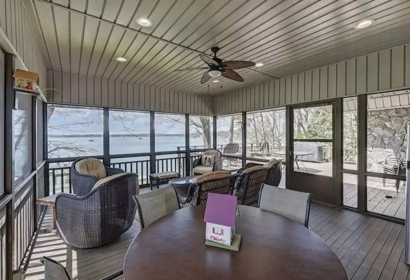 Landover Lodge By Avantstay Waterfront + Dock