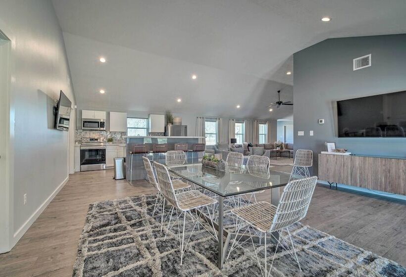 College Station Vacation Rental: Near Texas A & M