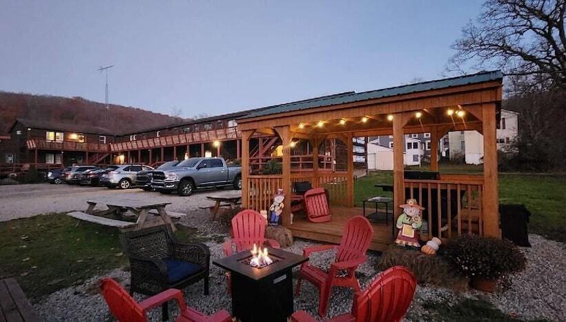 Мотель Ohiopyle Suites