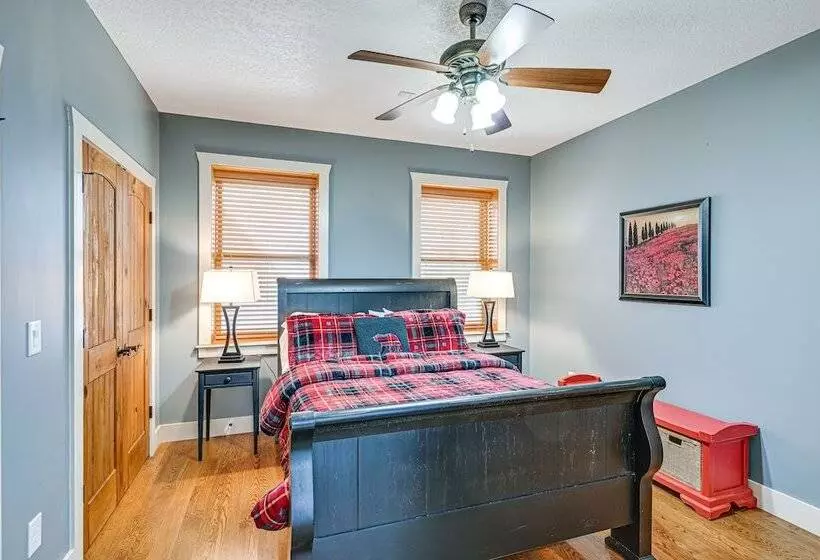 Mountain View Georgia Cabin W/ 2 Decks