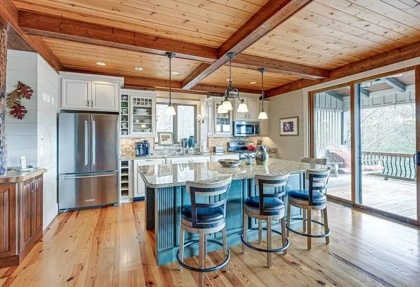 Mountain View Georgia Cabin W/ 2 Decks