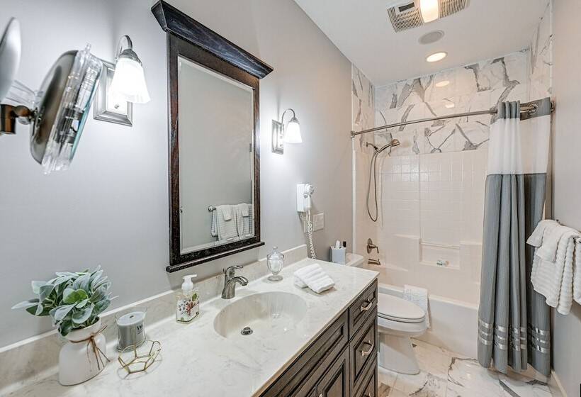 Mountain View Georgia Cabin W/ 2 Decks