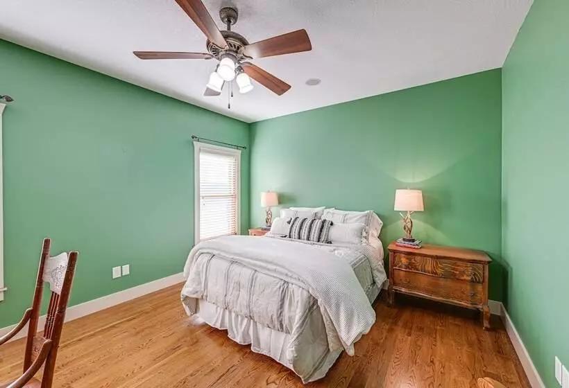 Mountain View Georgia Cabin W/ 2 Decks