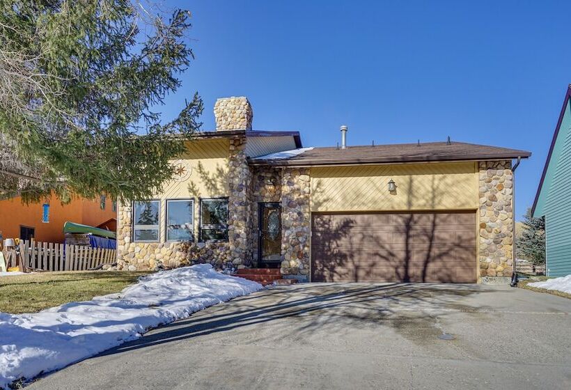 Park City Home W/ 2 Fireplaces & 2 Living Rooms!