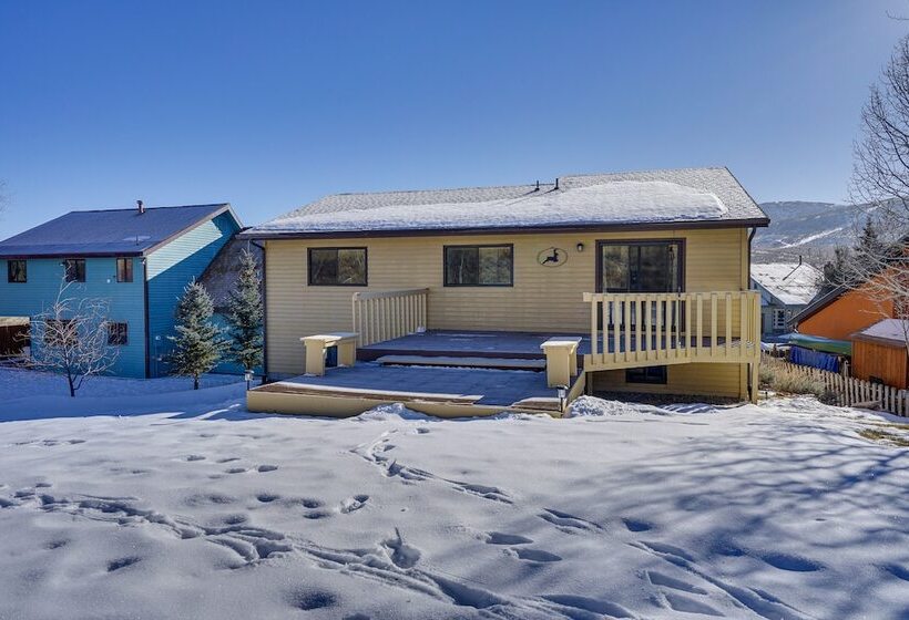 Park City Home W/ 2 Fireplaces & 2 Living Rooms!