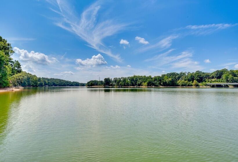 Peaceful Gainesville Cottage W/ Lake Lanier Access