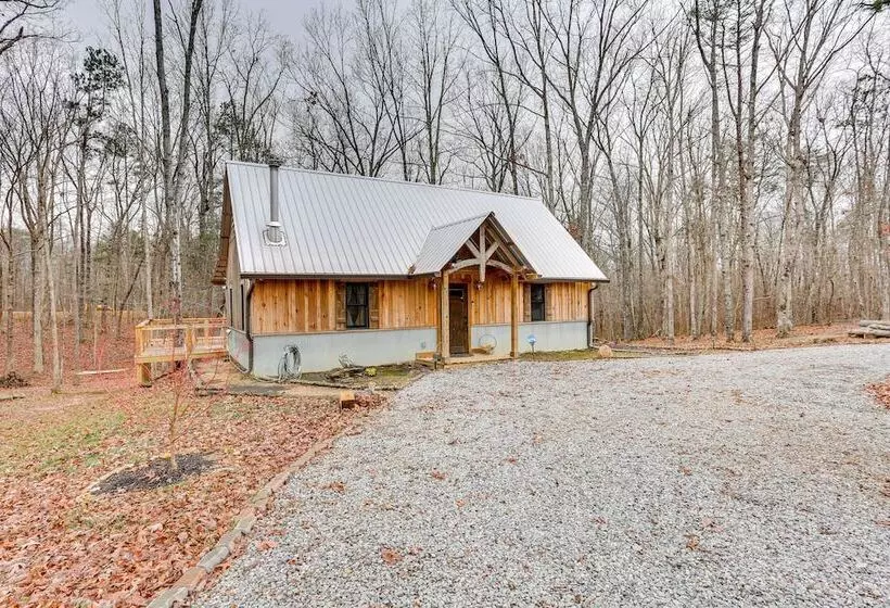 Peaceful Hiker S Hideaway W/ Deck On 1 Acre!