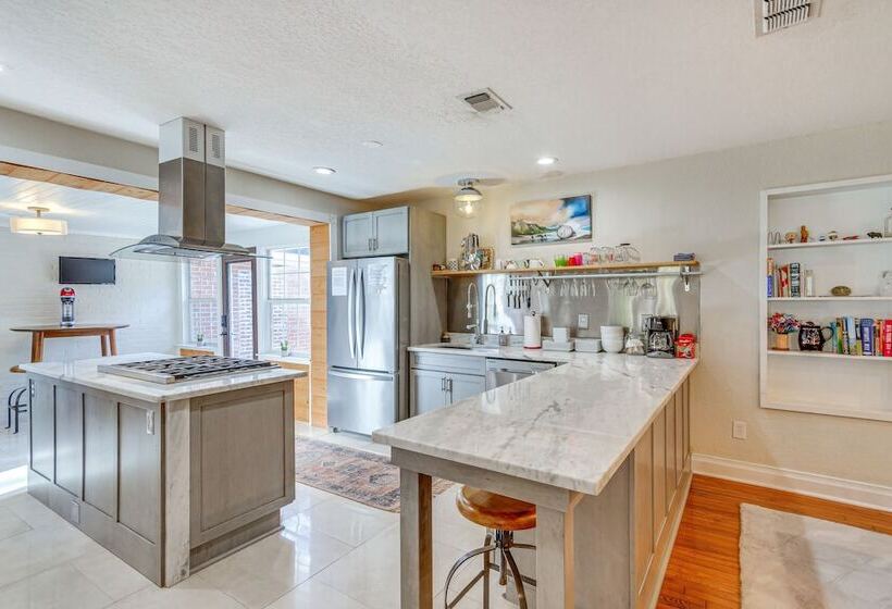 Pensacola Home In Historic East Hill Neighborhood