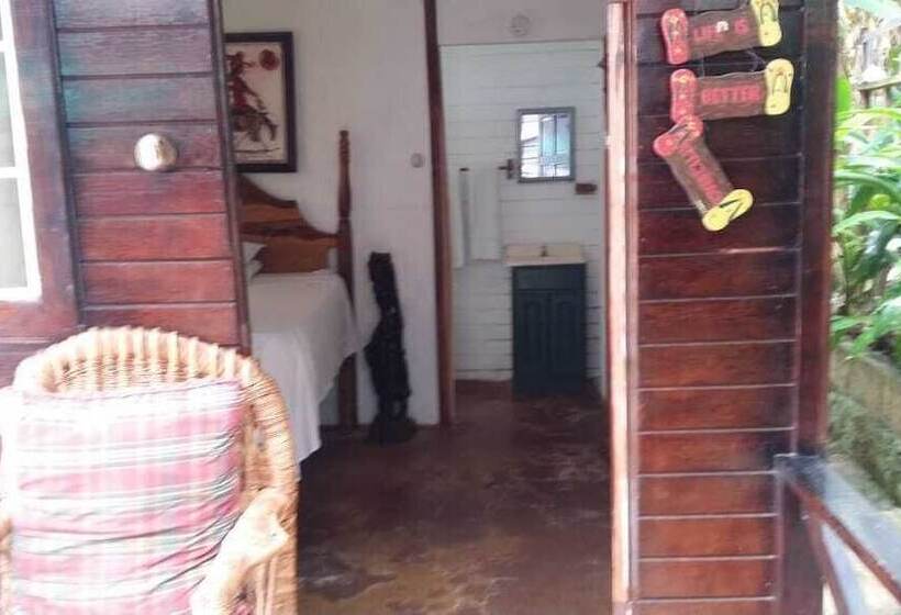 پانسیون Villa Rasta